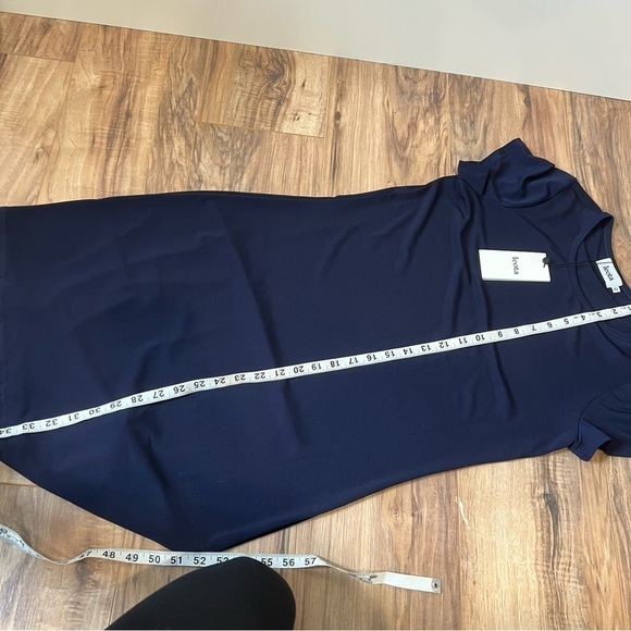 NWT Leota A-Line T-Shirt Dress In Classic Navy Dress - Picture 9 of 12
